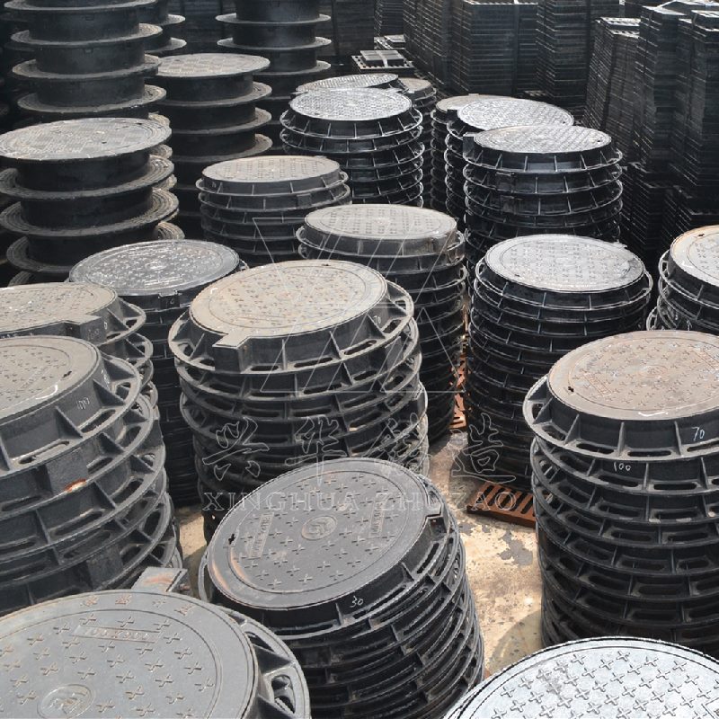 Spheroidal graphite cast iron manhole cover, diameter 700x800, circular cover, heavy-duty overload 30 ton vehicle, road sewage inspection well