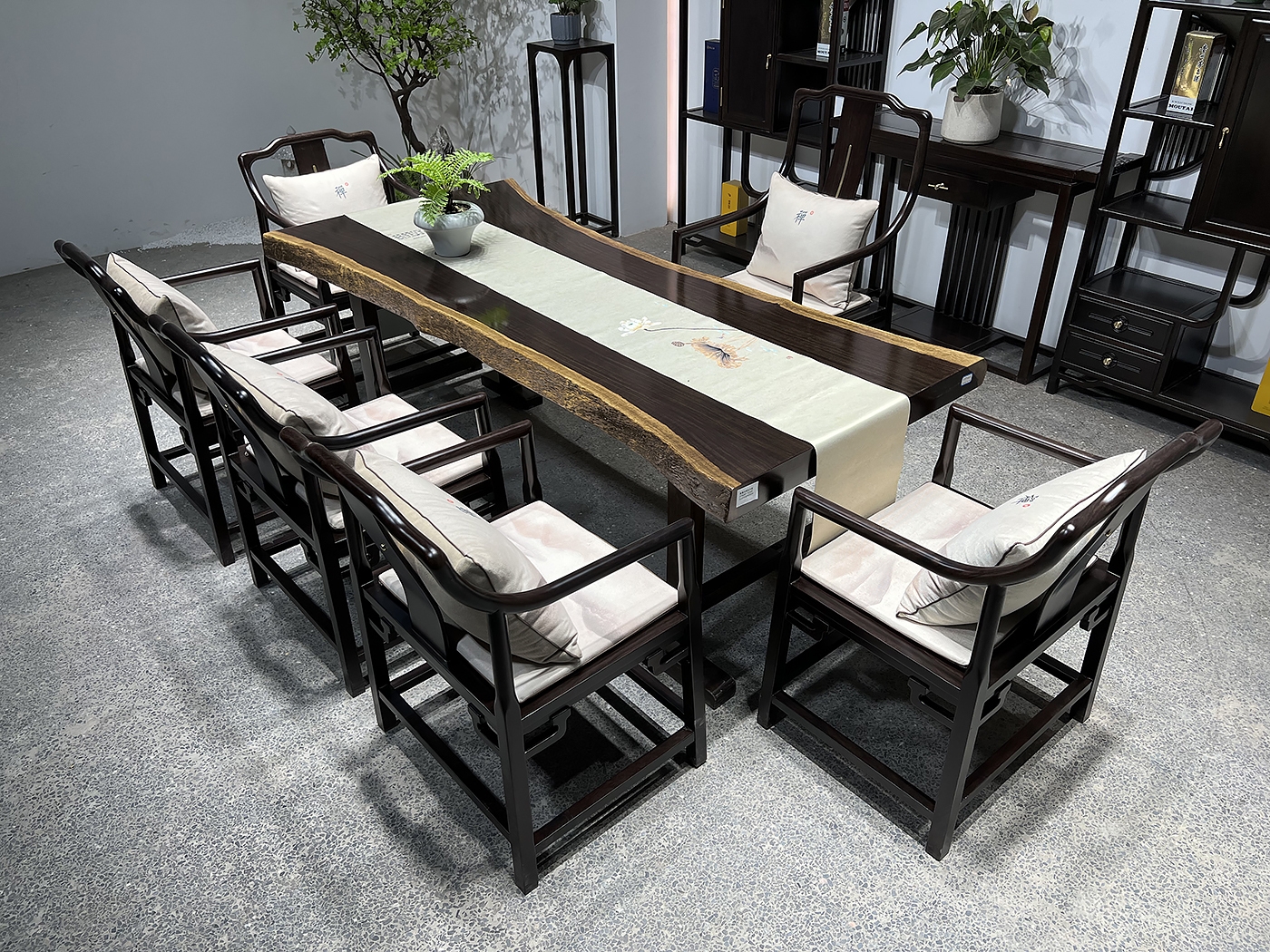 Yuanmufang Natural Edge Ebony Large Plate 213 * 96.5 * 8 New Chinese Tea Table, Desk, Office Table