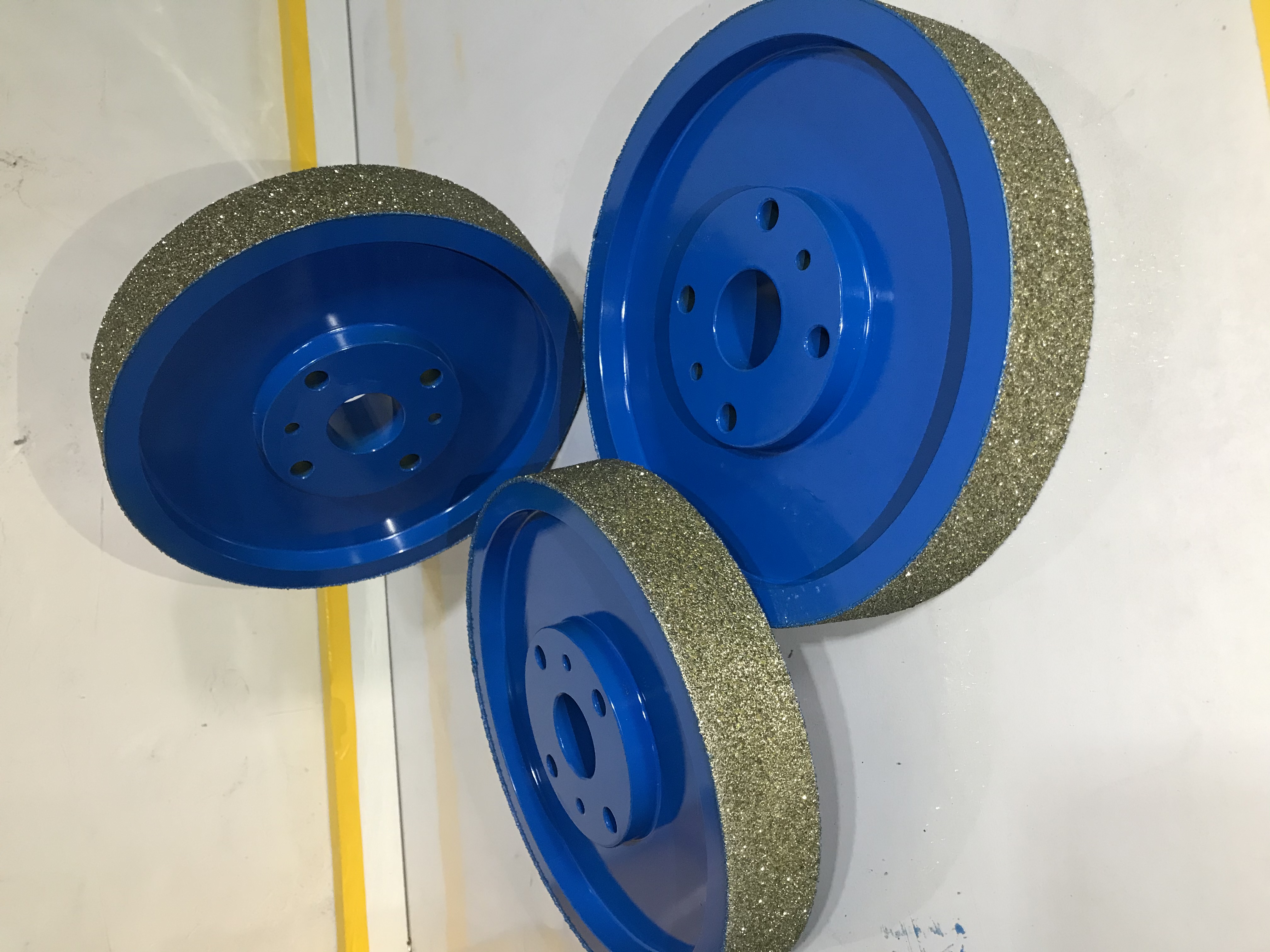 Manufacturer of wear-resistant high-speed train brake pad grinding with diamond grinding wheels commonly used in Shunyan