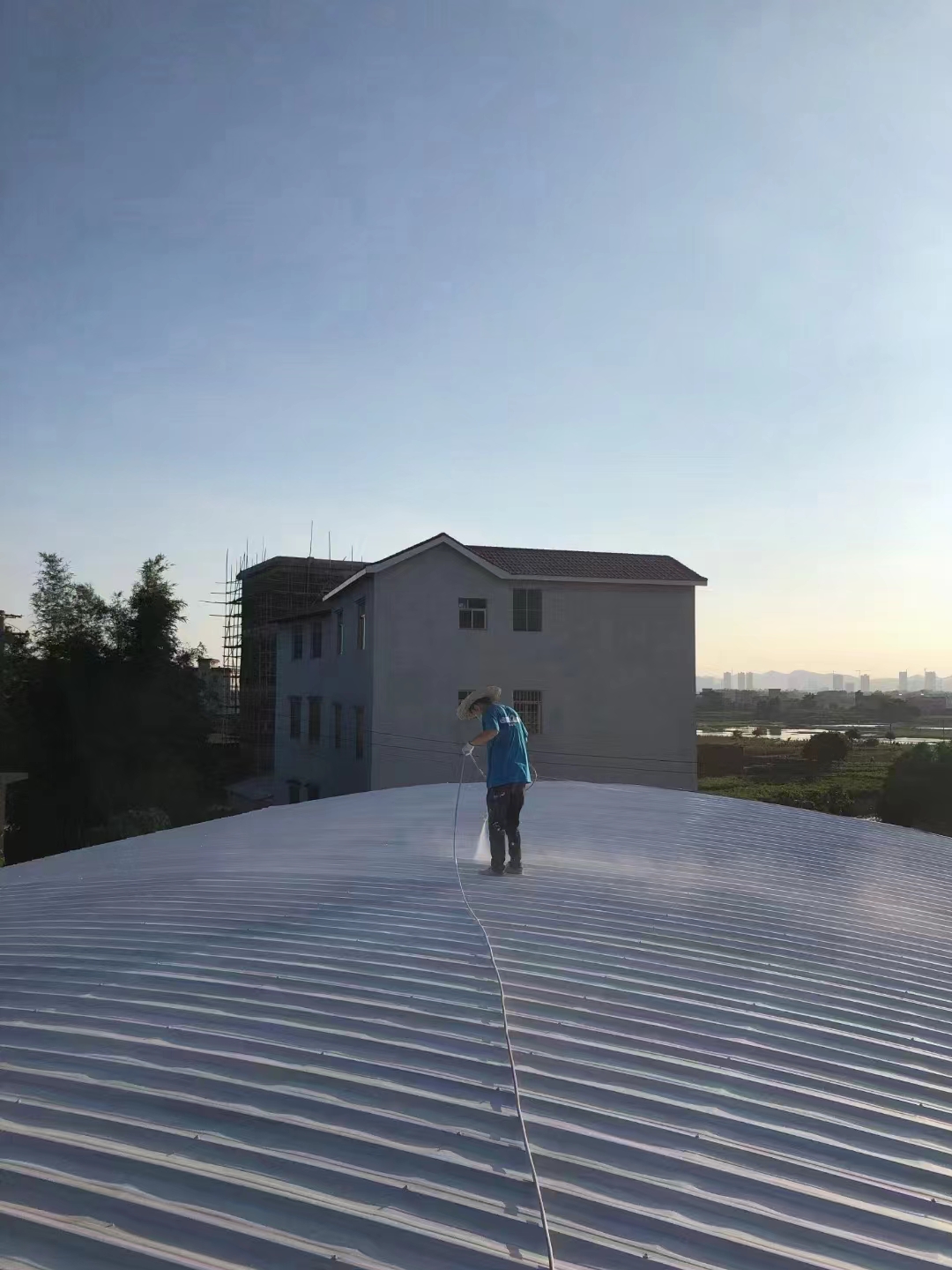 Naiboshi metal roof insulation coating, high insulation, aging resistance, heat insulation, energy transmission, waterproofing, and leakage prevention