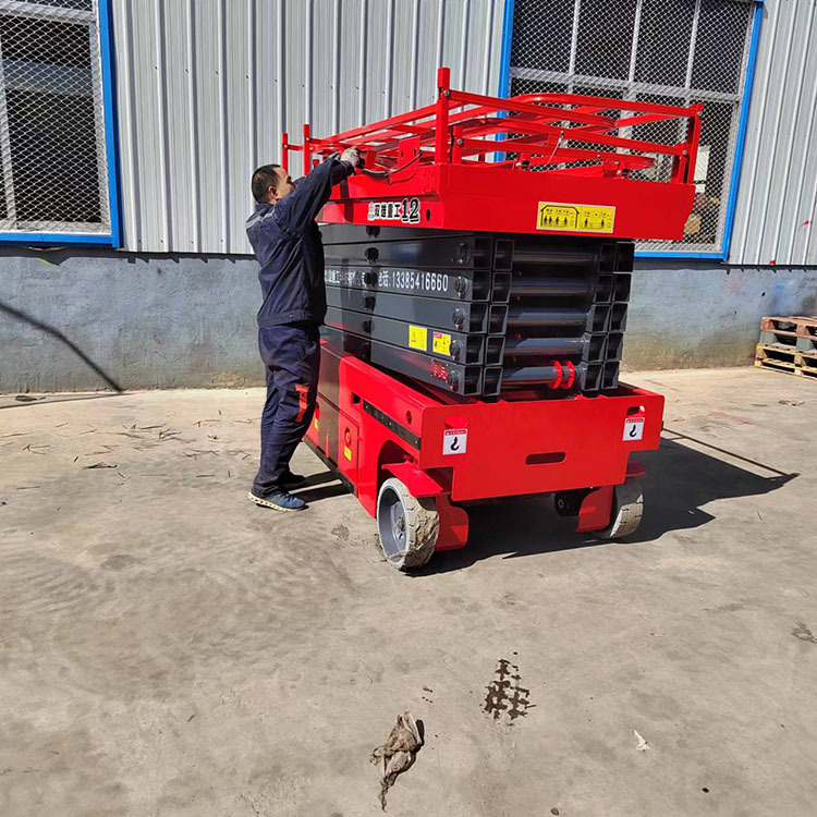 Mobile scissor lift high-altitude work platform electric maintenance vehicle hydraulic cargo elevator traction lifting platform reclaimer