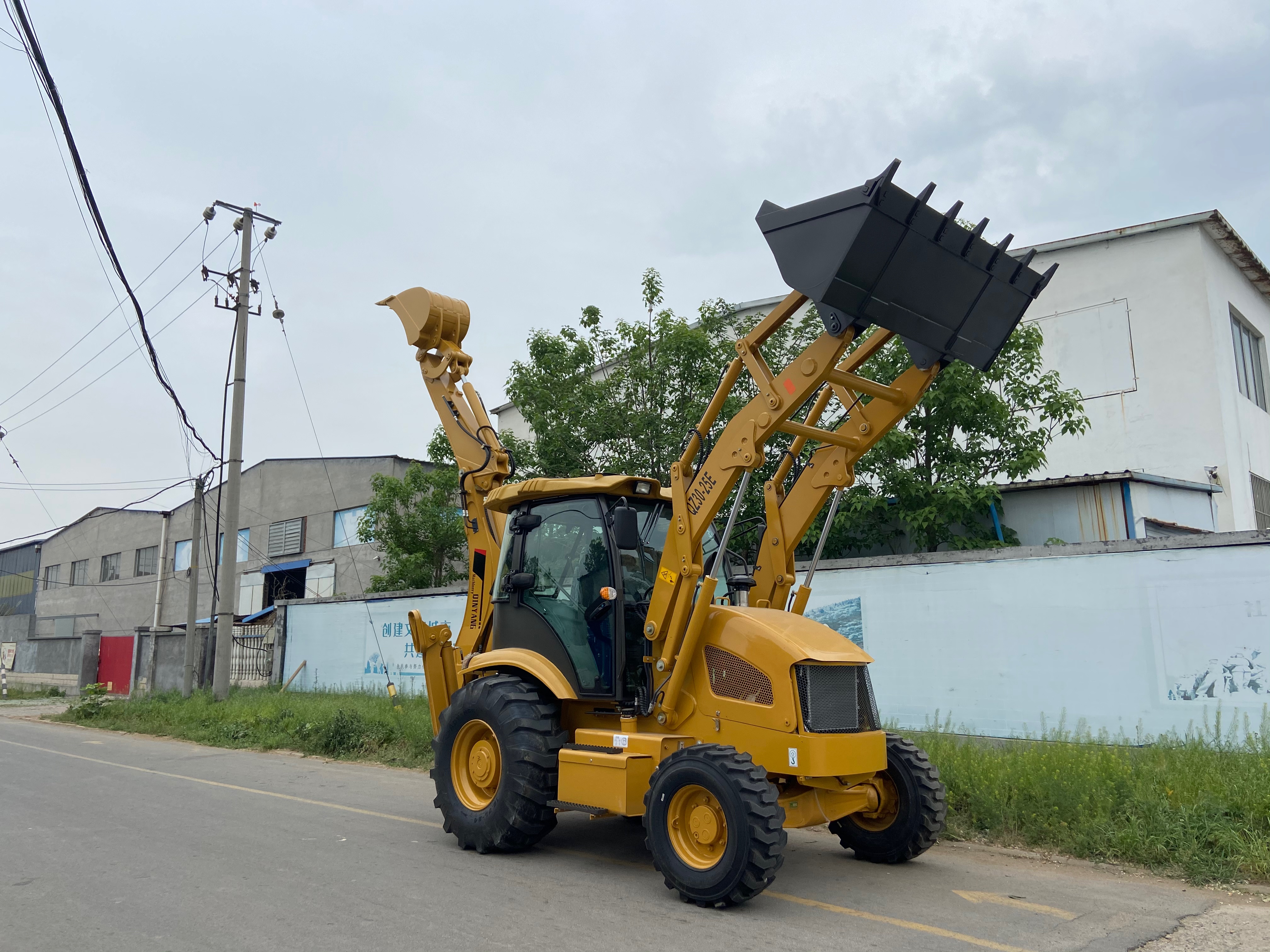 Export Type QY388 Excavator Loader, Shovel Excavator Integrated Machine, Multi functional Wheeled, Busy at Both Ends