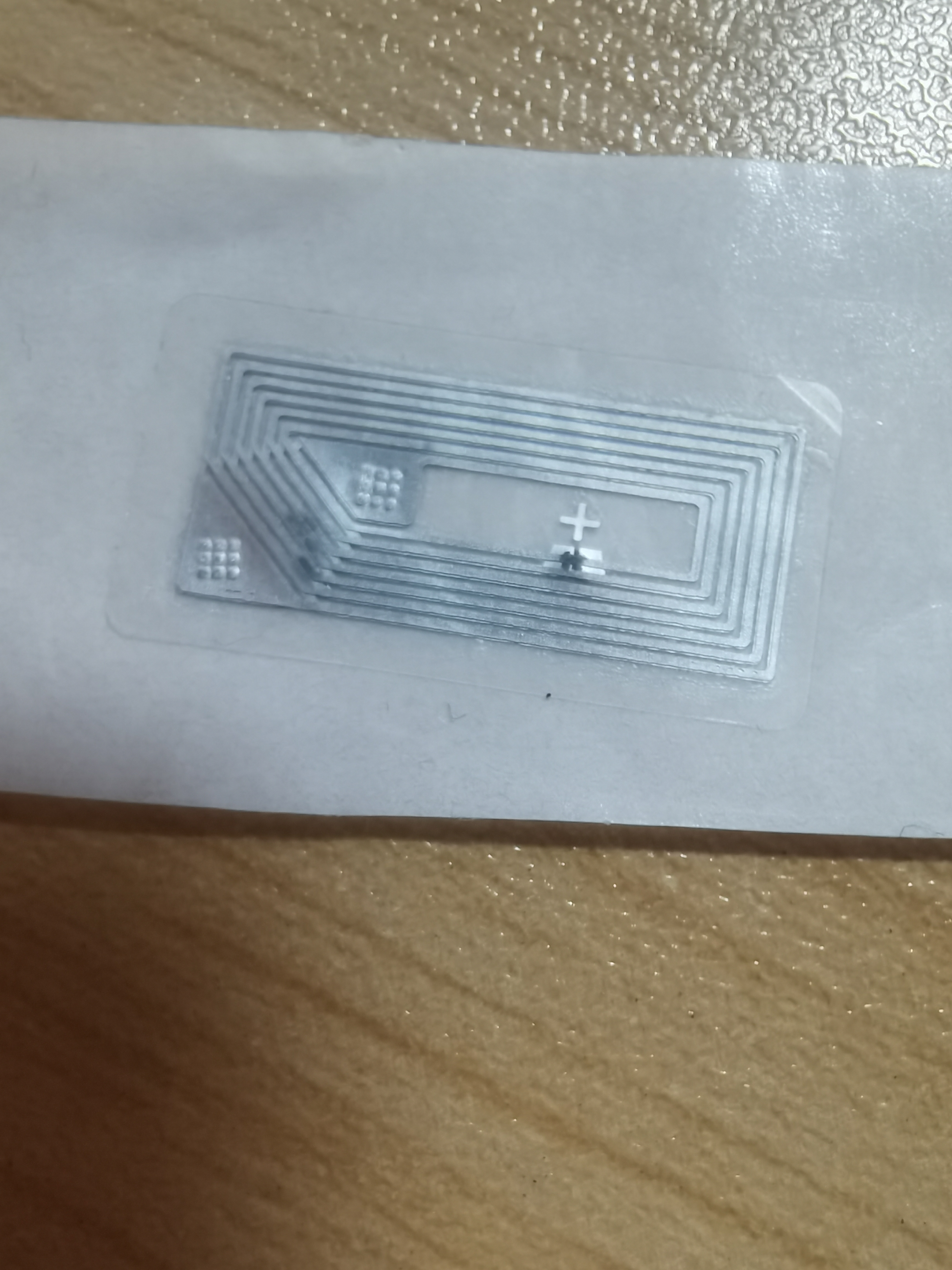 Wholesale RFID high-frequency electronic labels from source manufacturers, dry and wet INLAY data readable and writable