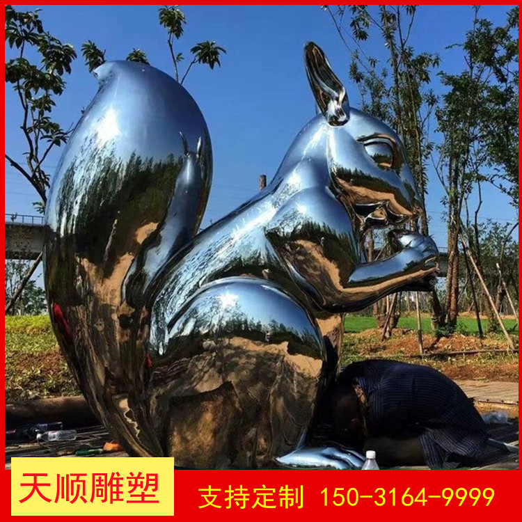 Large square cast copper snail sculpture, pure copper water snail sculpture, snail spitting water fountain production