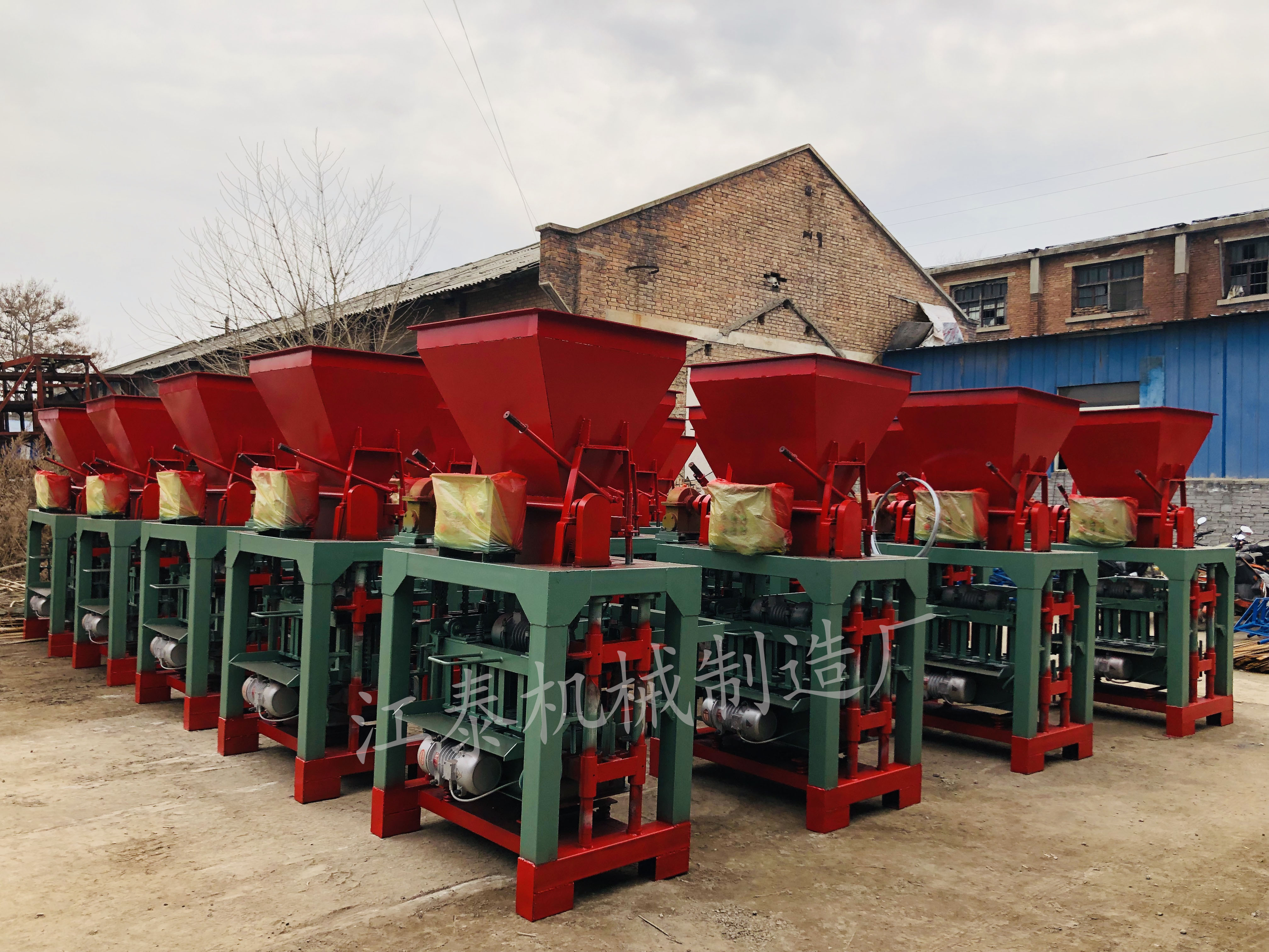 Full automatic small cement brick machine porous hollow fire free brick machine concrete tactile paving brick lawn brick equipment