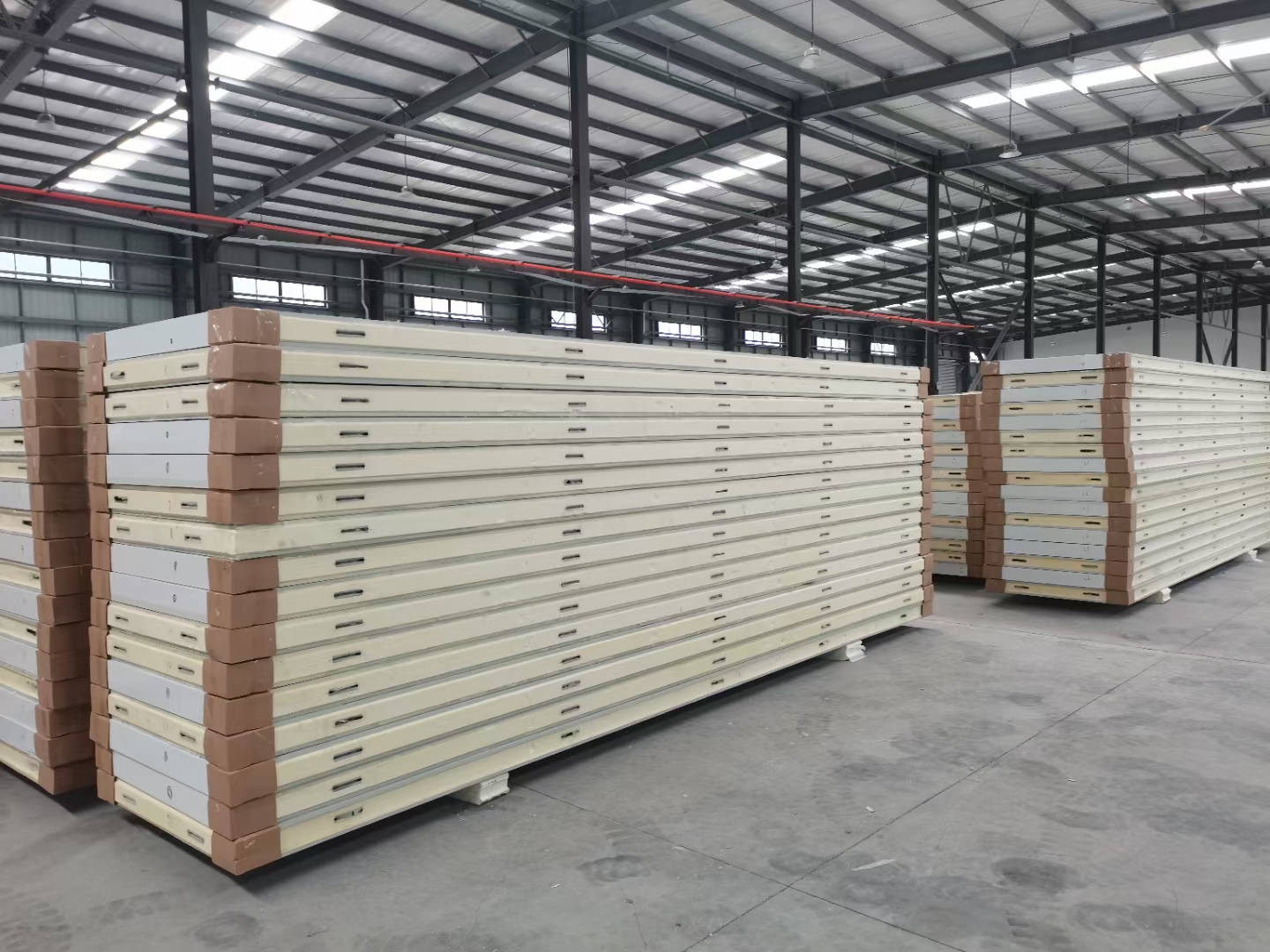 Cold storage board manufacturer, source manufacturer, customized frozen storage board, rock wool board, double-sided color steel