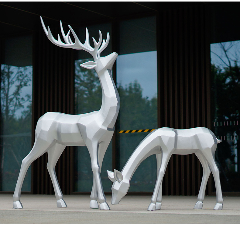 Imitation stainless steel deer ornaments, outdoor landscaping, parks, real estate decoration ornaments, fiberglass sika deer sculptures