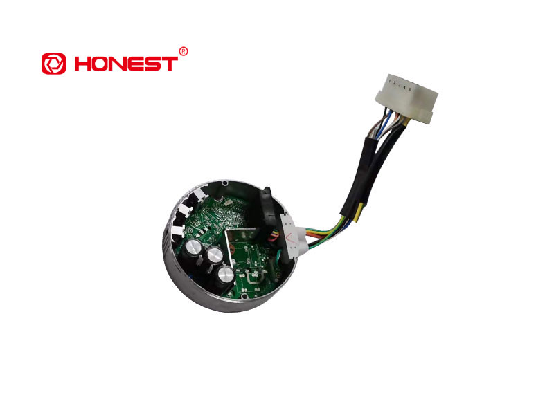 Intelligent assembly equipment for motor rear cover, only one person is required to operate - Helix