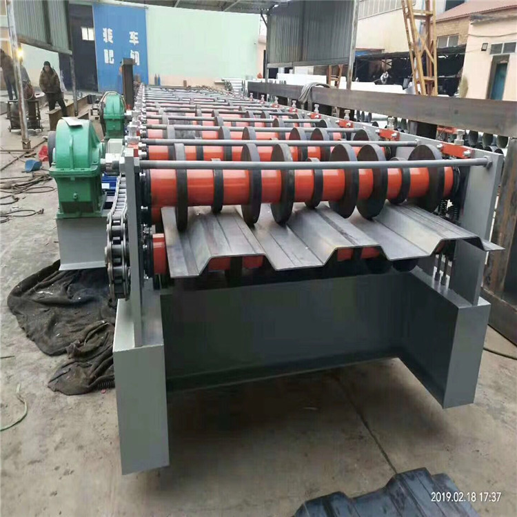 Dust removal box board machine 8mm dust removal box board equipment Automobile box press cold bending equipment Longxing Manufacturing