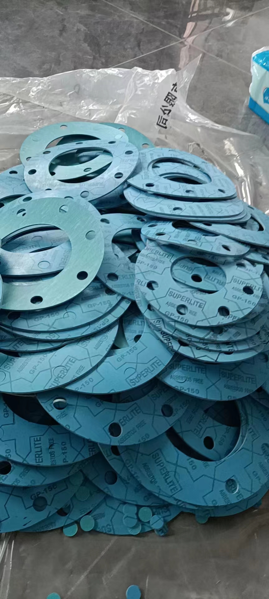 Shengzhang energy-saving, high and low pressure resistant asbestos gasket, oil resistant rubber sealing gasket can be customized and supplied