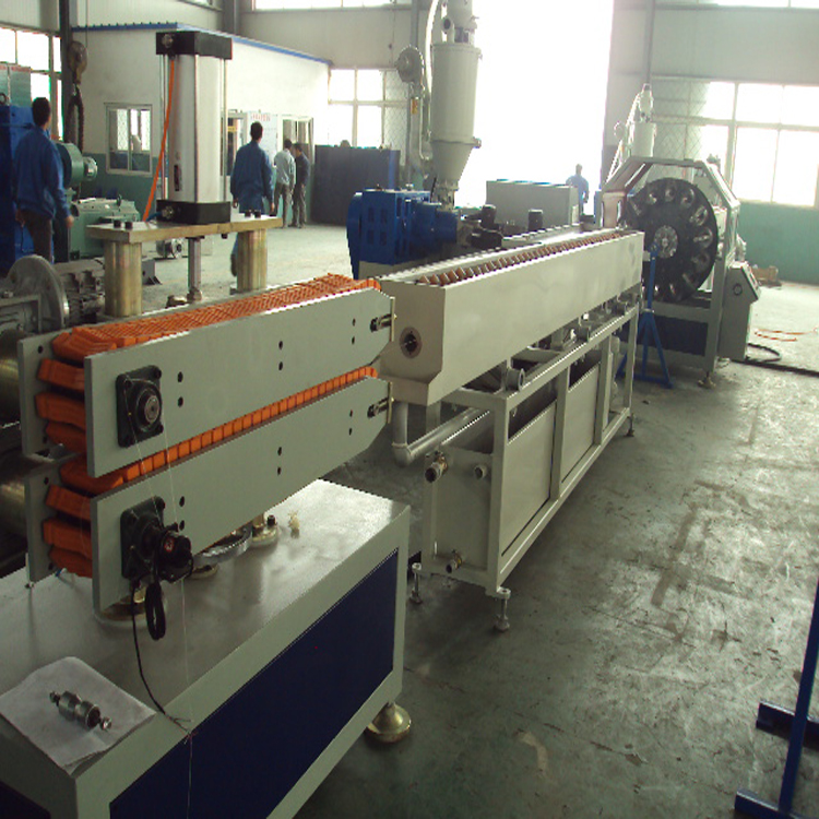 Tenghai Garden Pipe Equipment PVC Fiber Reinforced Flexible Pipe Production Line Extruded Flexible Pipe