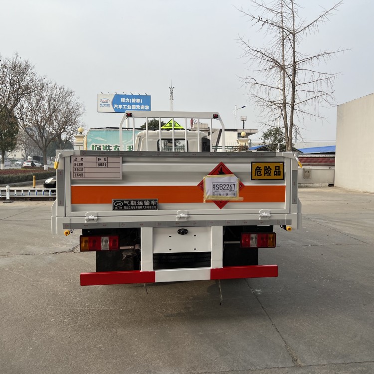 Guoliu Jiangling Blue Dangerous Goods Transport Vehicle Flammable Gas Steel Cylinder Industrial Gas Cylinder Cryogenic storage dewar Transport