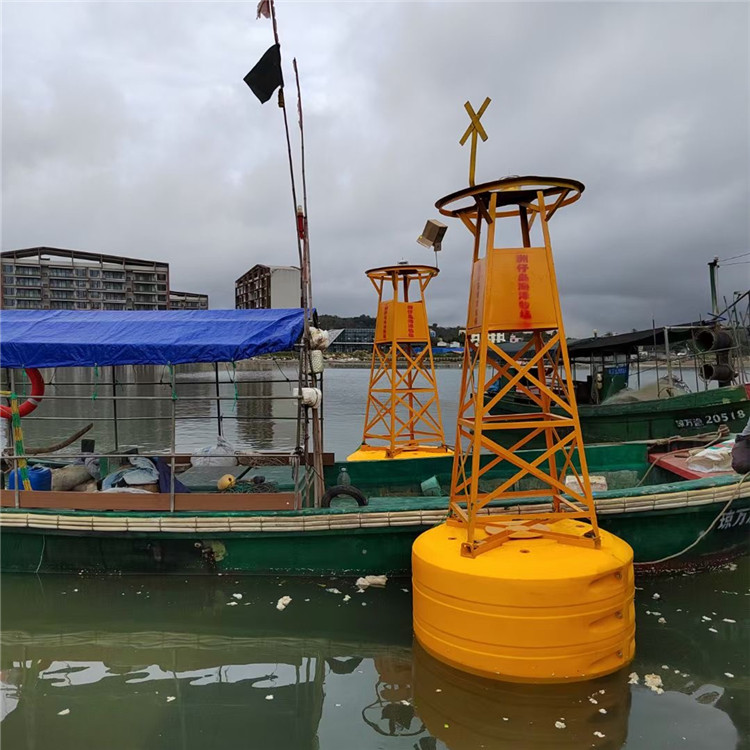 Processing of deep-sea anti-collision buoy with rolling plastic polyethylene lamp float for maritime directional markers