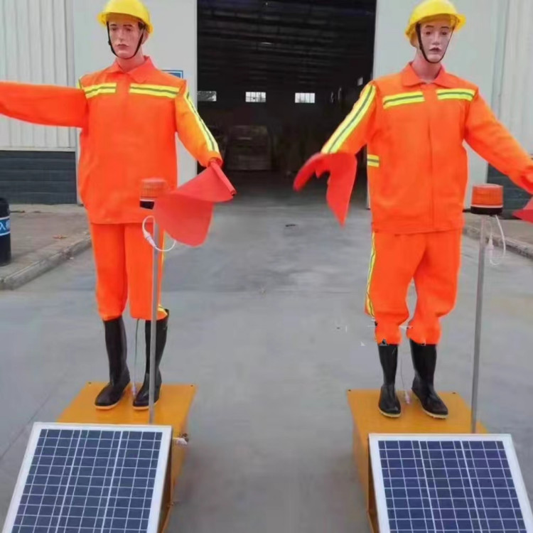 交通指挥假人 厂家高速公路太阳能led交通仿真车 保通摇旗机器人