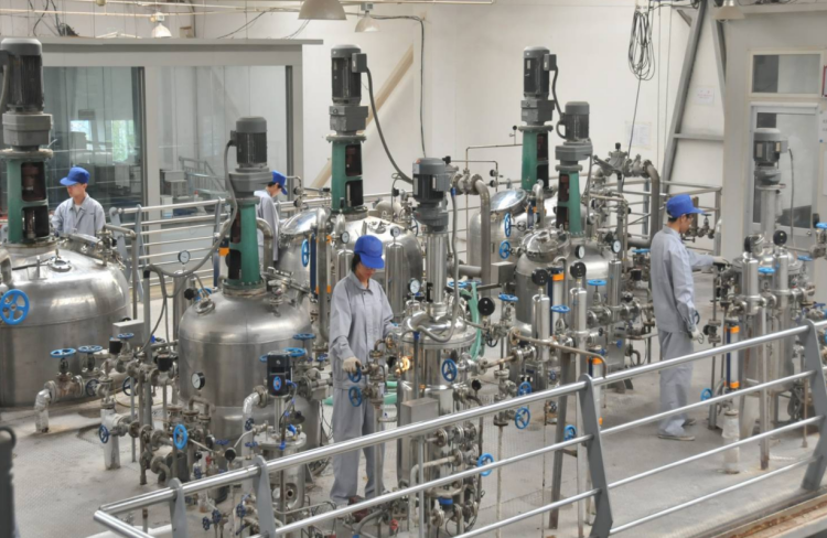 大量元素水溶肥料生产设备 冲施肥水溶肥加工设备 液体灌装一体化