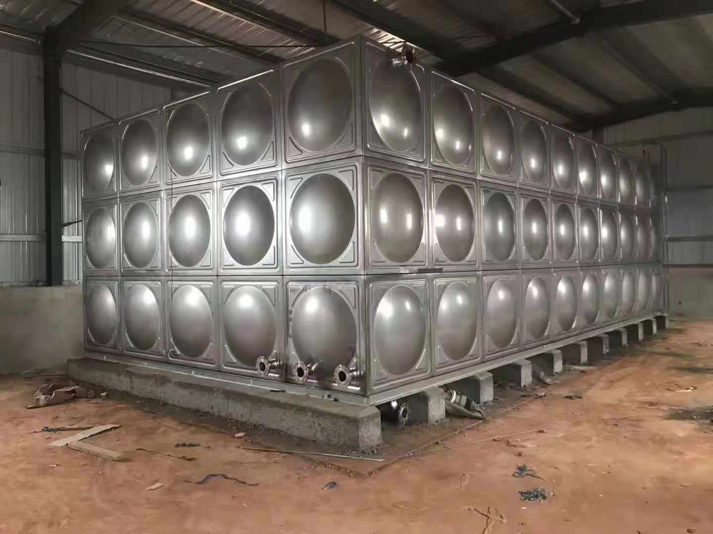 Stainless steel fire insulation water tank, high strength, light weight, suitable for industrial, mining, enterprise, and public institutions, etc