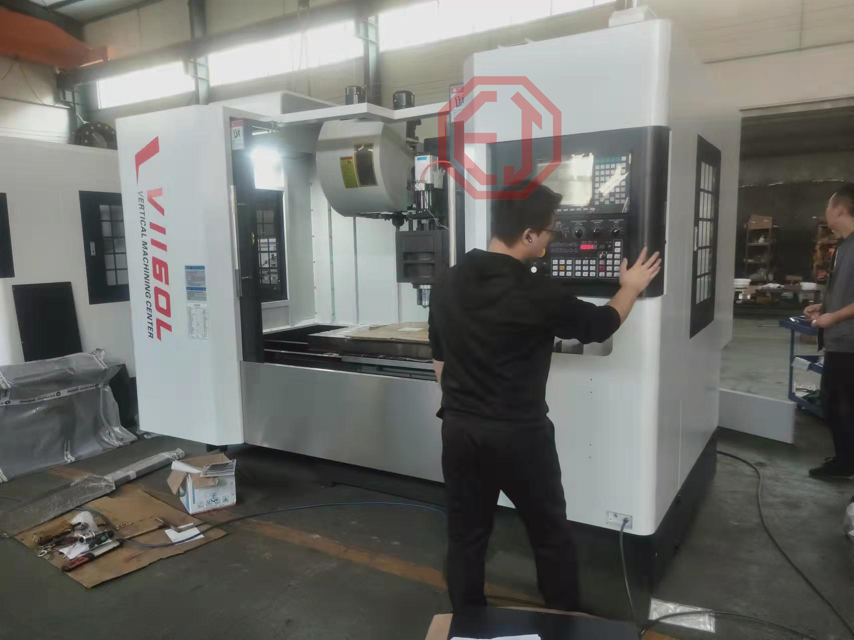 VMC1160 Vertical CNC Machining Center Large Four Axis Five Axis Milling Machine Two Machine Tool