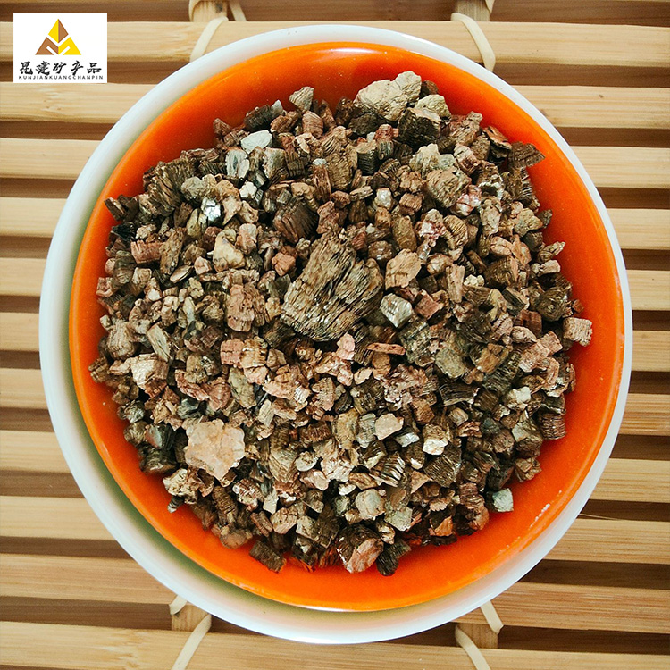 Seedling raising and horticultural cultivation substrate, large particle incubation, golden yellow insulation and fireproof coating, expanded vermiculite powder