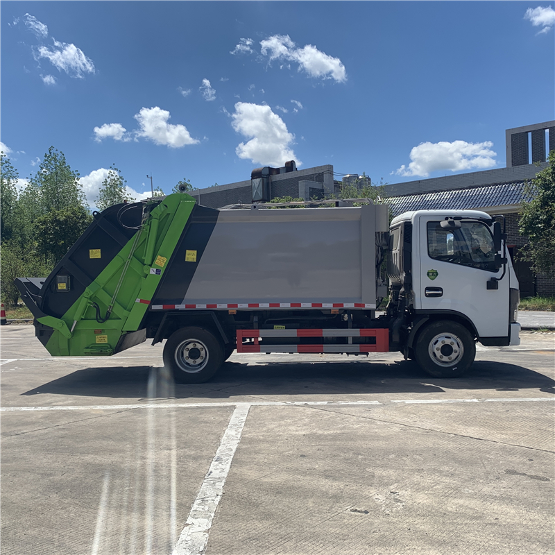 Guoliu Dongfeng D6 Compressed Garbage Truck Zhenchi Environmental Sanitation 6-ton 6-cubic meter Cleaning Truck Garbage Cleaning Transport Truck