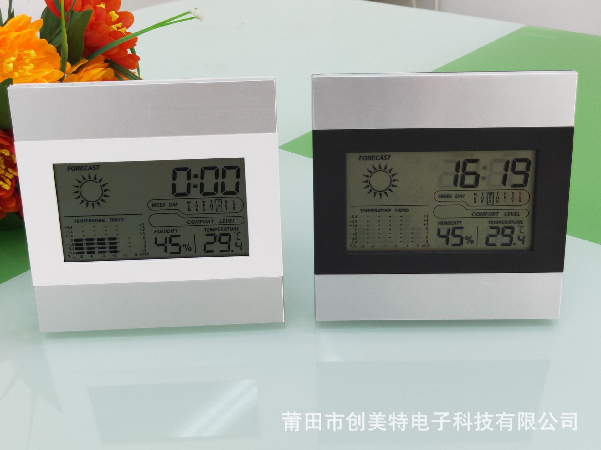 Electronic weather clock room temperature measurement table clock weather forecast clock temperature and humidity aluminum surface clock electronic LCD perpetual calendar