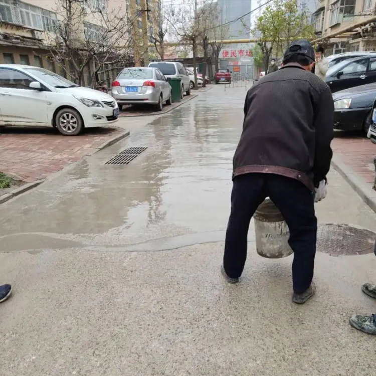 Repairing agent for sanding cracks on the cement surface of the roof Concrete flipping damage Waterproof and fast high-strength repair material