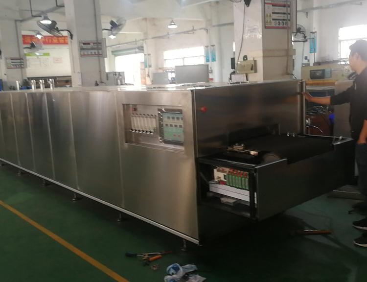 Heat treatment vacuum furnace Heat treatment furnace Vacuum tempering furnace High temperature box annealing furnace Heating equipment