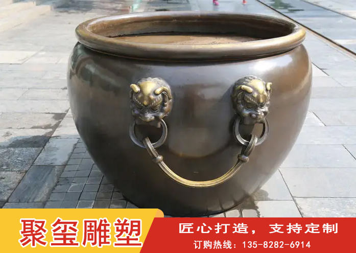 The Palace Museum's small copper cylinder, villa courtyard, feng shui pure copper cylinder, antique cast copper cast iron lotus large cylinder, Juxi