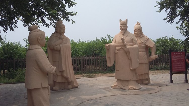 景观古代人物雕刻 石雕观音雕像 法制学校雕塑 厂家有现货