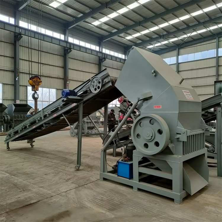 Waste plastic crushing equipment, fruit basket crushing machinery, diesel engine, plastic crusher