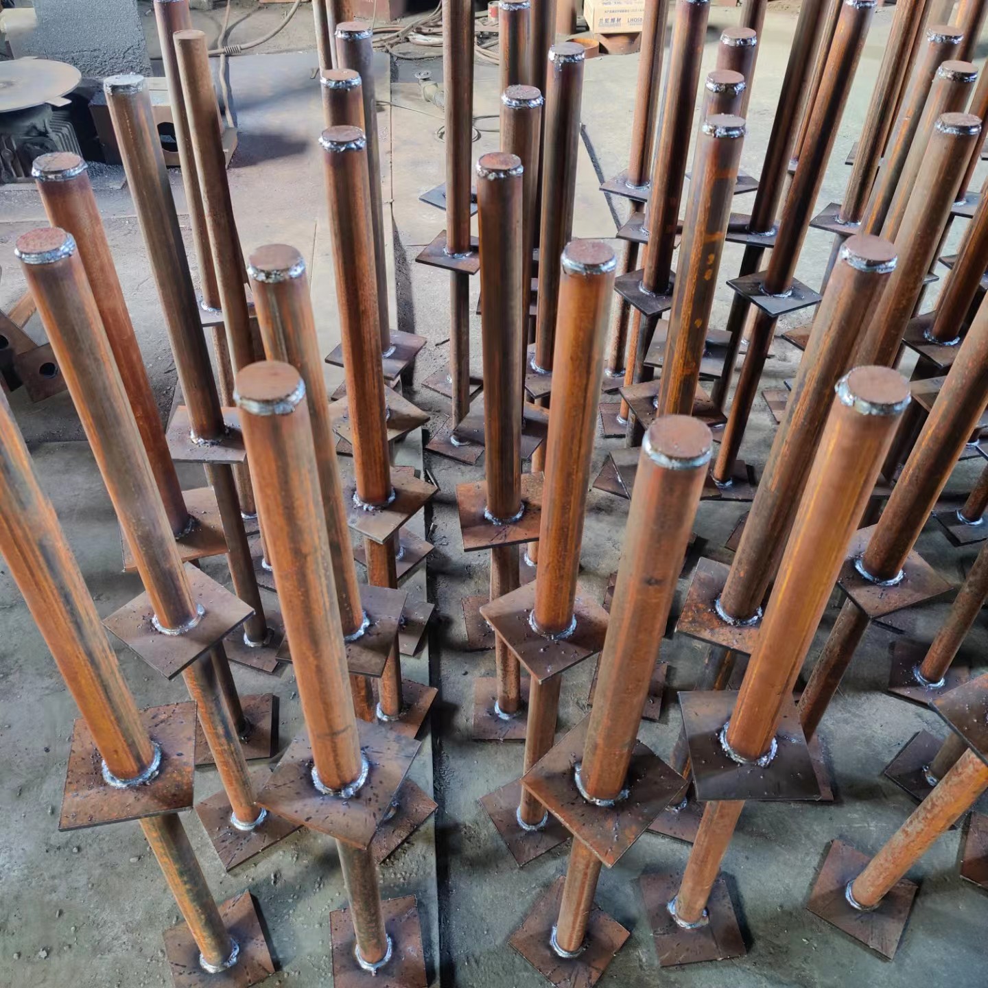 Embedded and welded 40 * 1000 shear rods with complete specifications for roadbed, Dadi Building Materials