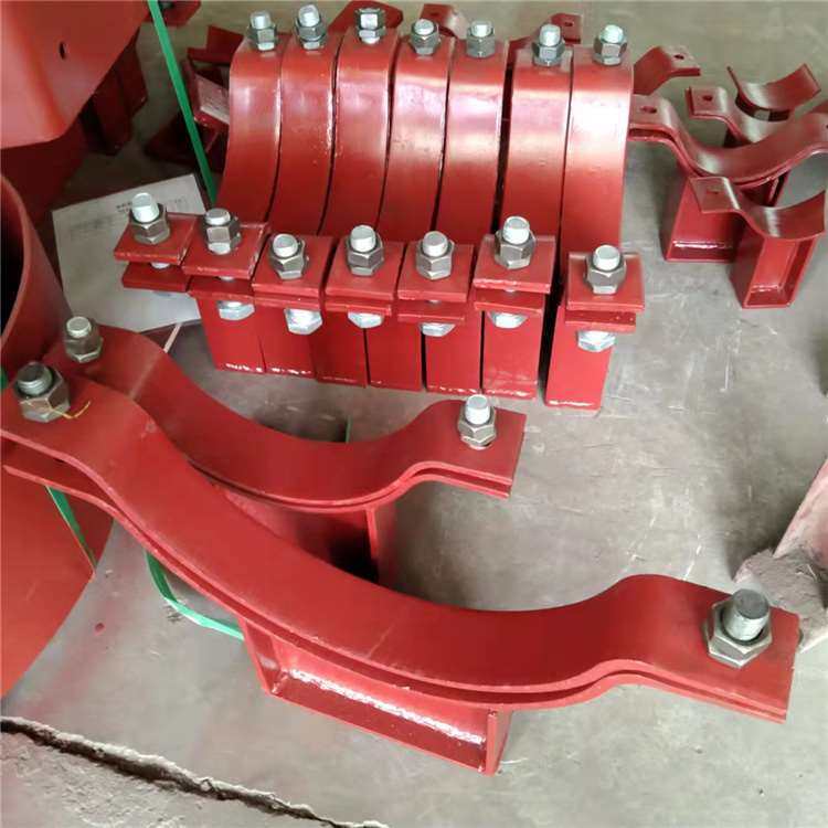 To create a magnesium steel vermiculite insulation pipe bracket, a heat resistant sliding pipe bracket, a pipeline support and hanger