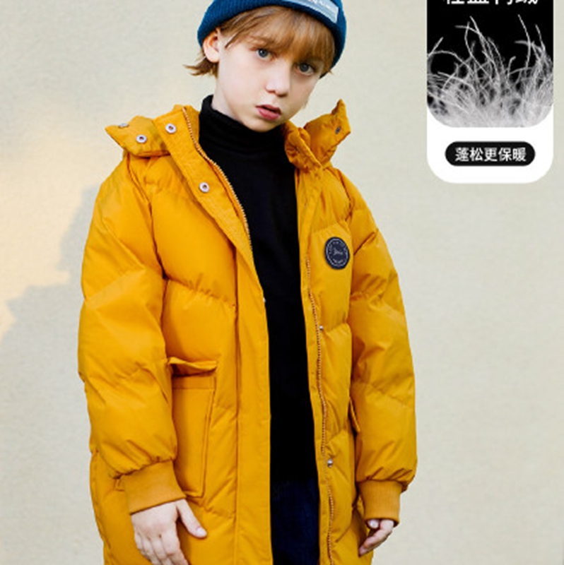 Out of season discount children's Down jacket, live delivery baby's small and medium-sized boys' and girls' clothing, autumn and winter thickened white duck down jacket