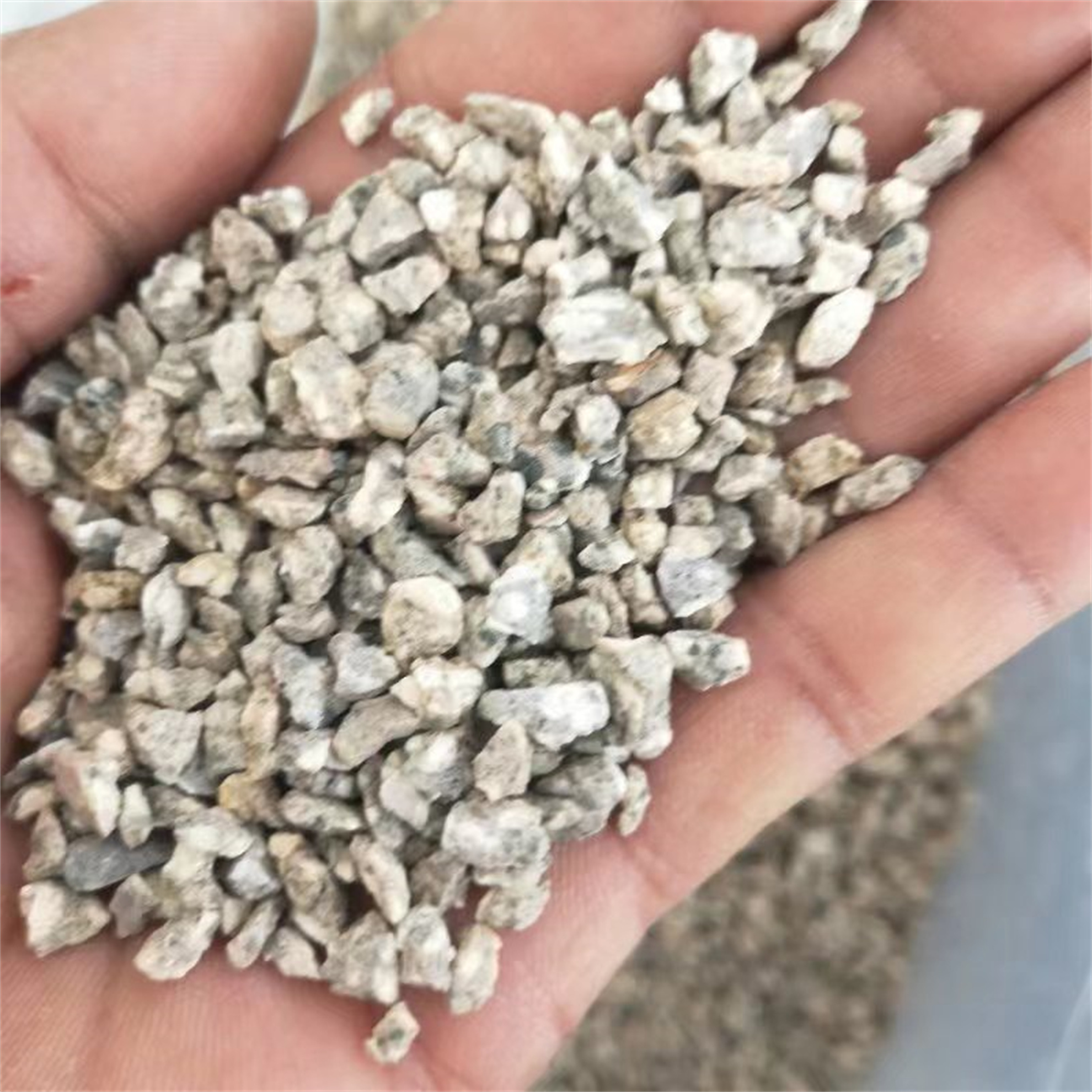 Manufacturer's stock of washed wheat rice stone filters various specifications of wheat rice stone particles