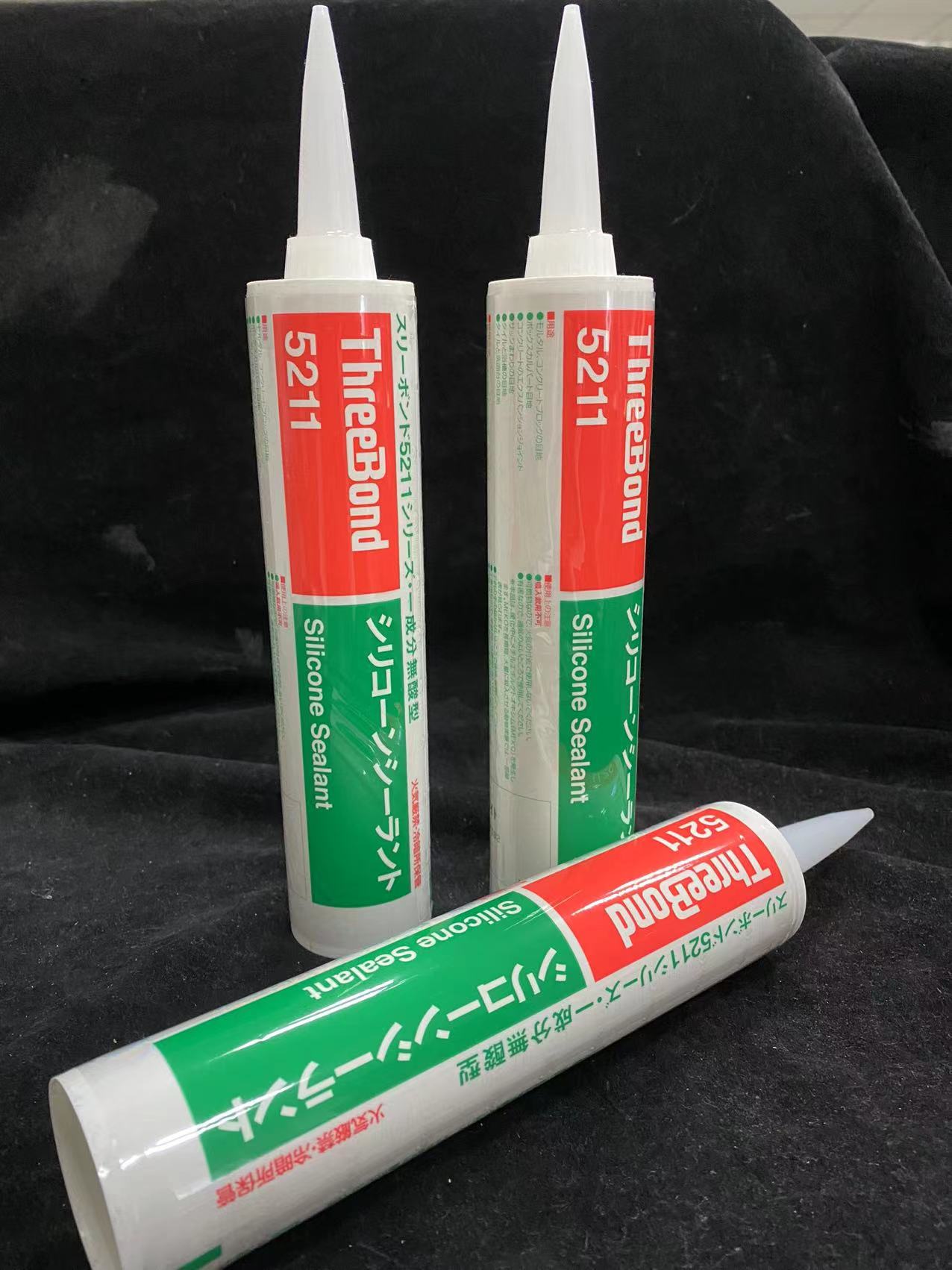 Japanese Triple Bond 5211 Silicone Sealant for Civil and Architectural Use Triple Bond TB5211 Heat and Cold Resistant Adhesive