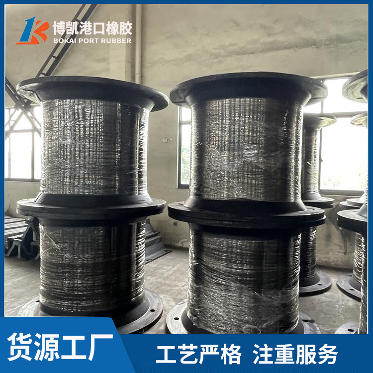 SC super drum type rubber fenders are used for berthing large ships, and anti-collision equipment for ships has a long service life