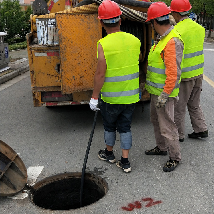 Pipeline dredging in Yuhuatai District, Nanjing Sewage pipeline cleaning of Shanqiao slab bridge, west of Meishan iron core bridge