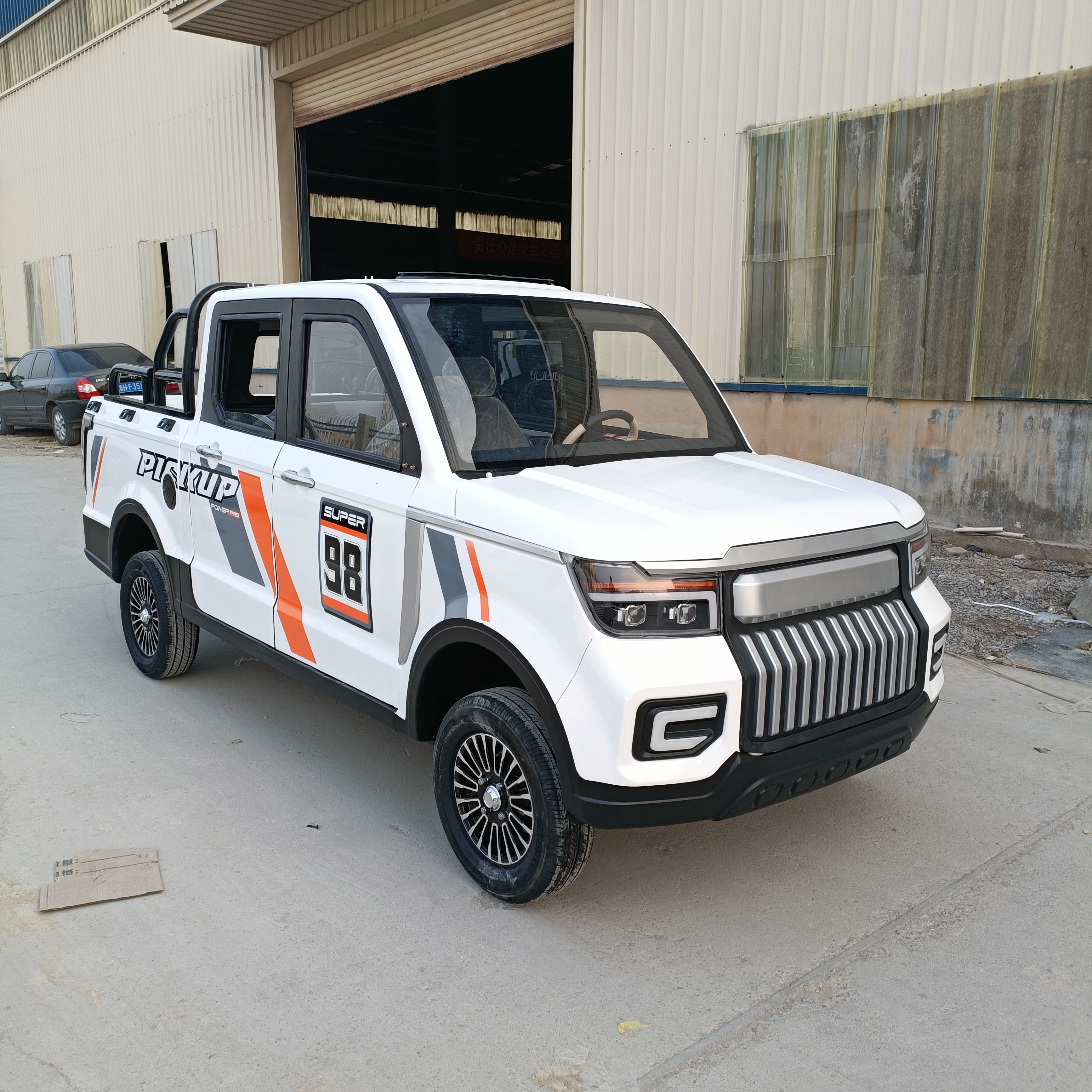 Suke Luba V6 four-wheel electric vehicle, new energy electric pickup truck, dual row scooter, gasoline and electric dual purpose truck