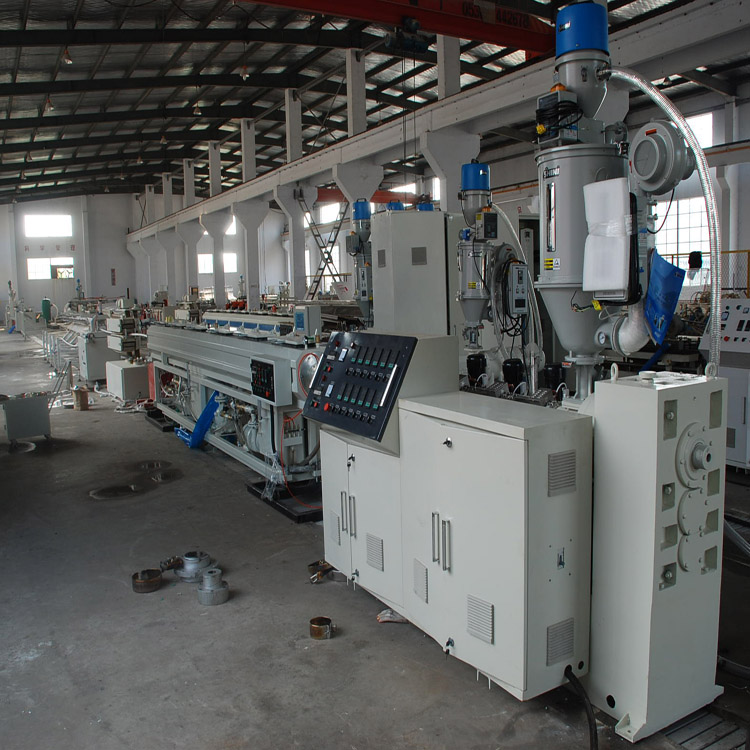 Tenghai PE insulation pipe equipment one-step insulation pipe machine plastic extrusion production line