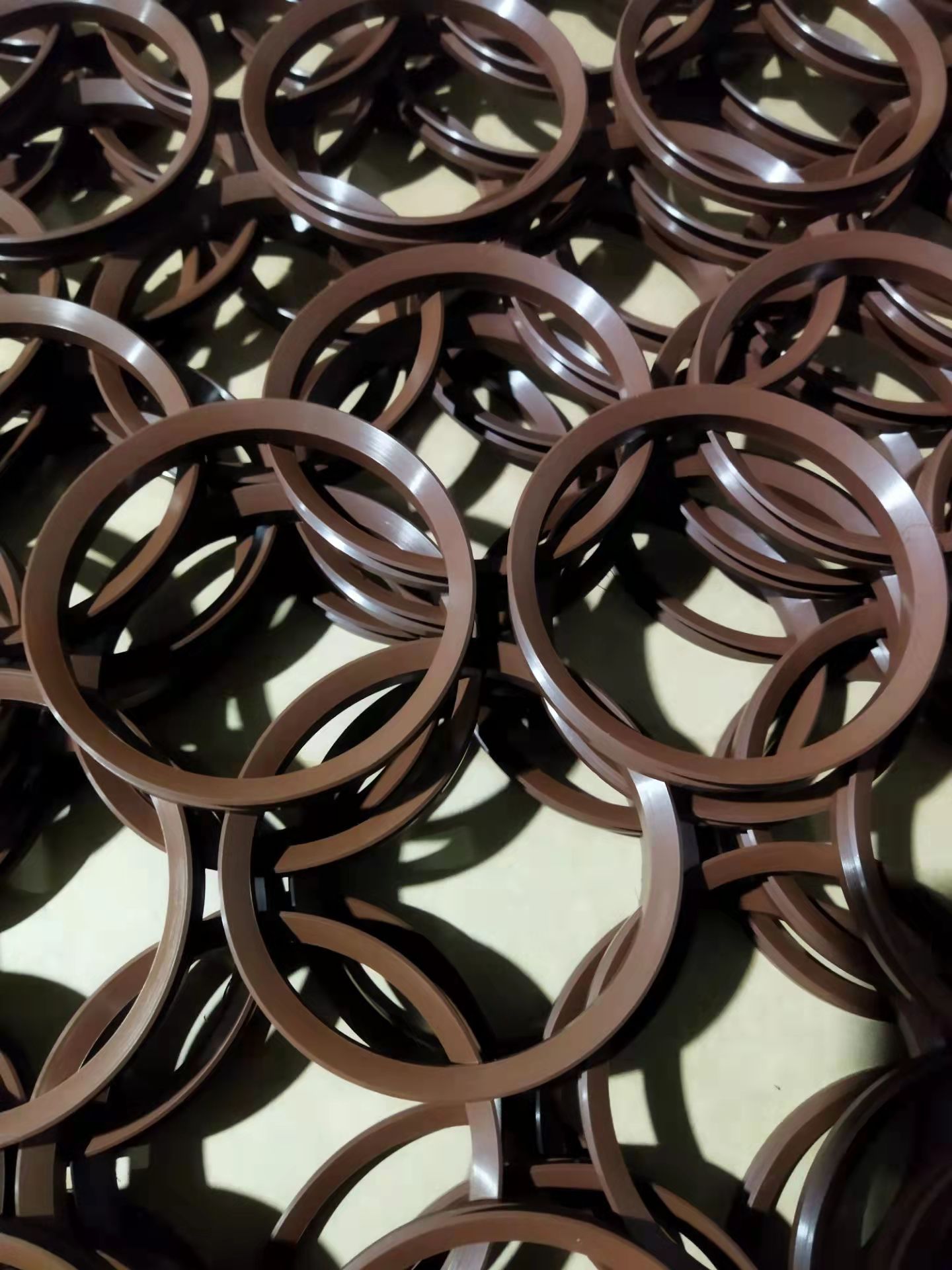 Quanpu Rubber and Plastic provides large sealing rings, large-sized O-rings, and irregular rubber