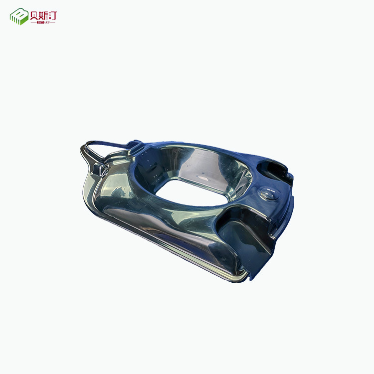 The shell of the nest pulling net boat is made of thick plates, which are vacuum molded. The plastic shell of the bait boat is made of thick sheets, which are vacuum molded with ABS