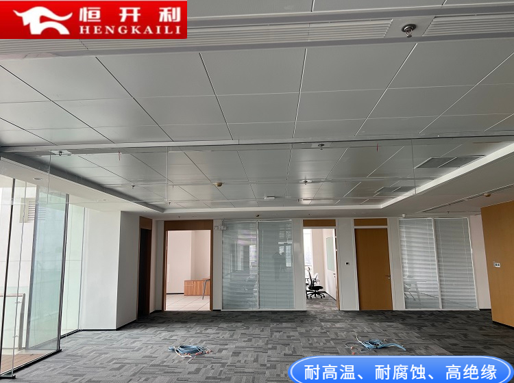 Hengkaili high-end office building specializes in customized fire protection, fire prevention, smoke prevention, fixed smoke blocking glass, vertical wall, modern and simple