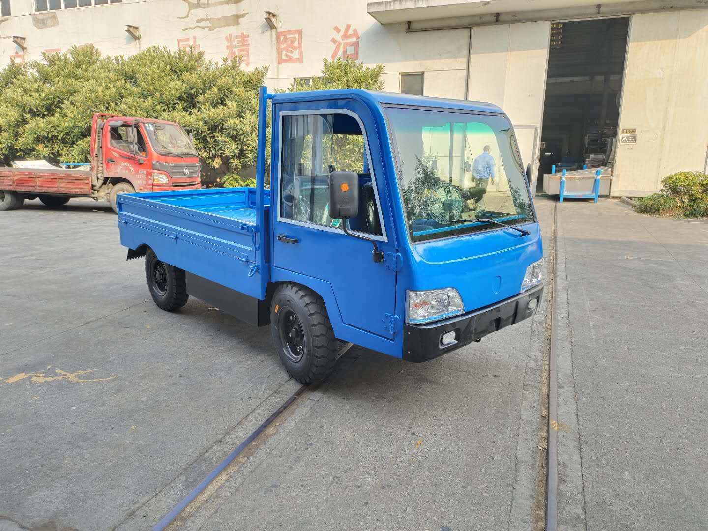 Electric Flatbed trolley for 3-ton electric truck and electric logistics truck factory