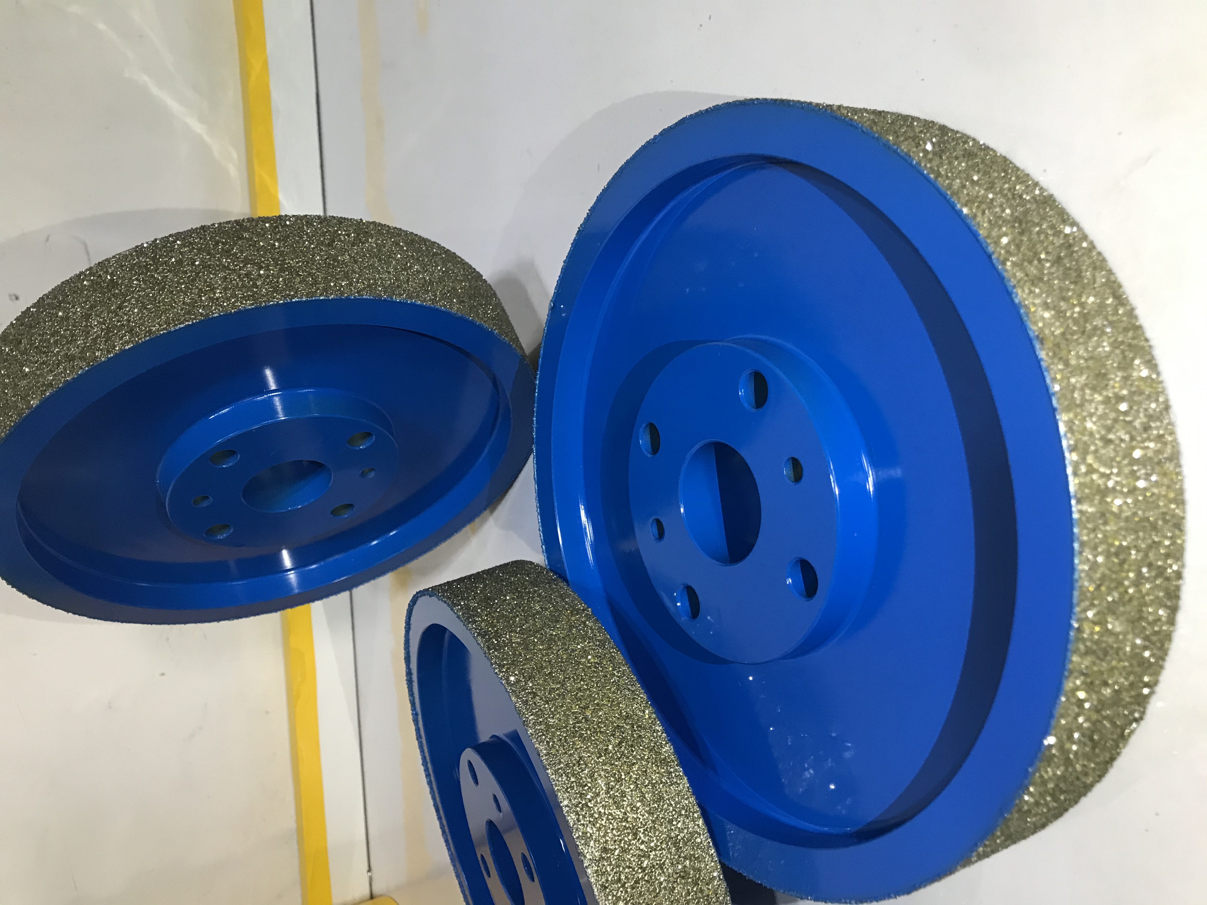 Manufacturer of wear-resistant high-speed train brake pad grinding with diamond grinding wheels commonly used in Shunyan