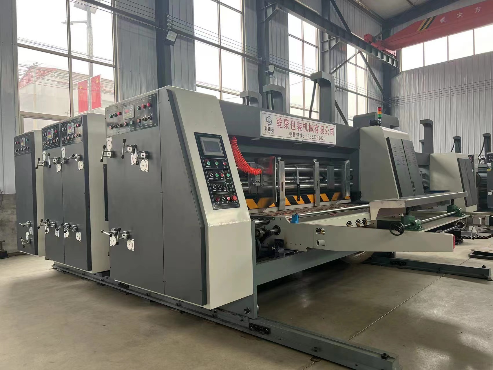 Supply of leading edge three color four gang die-cutting and slotting printing machine for cardboard box machinery, dry polymer cardboard box packaging machinery