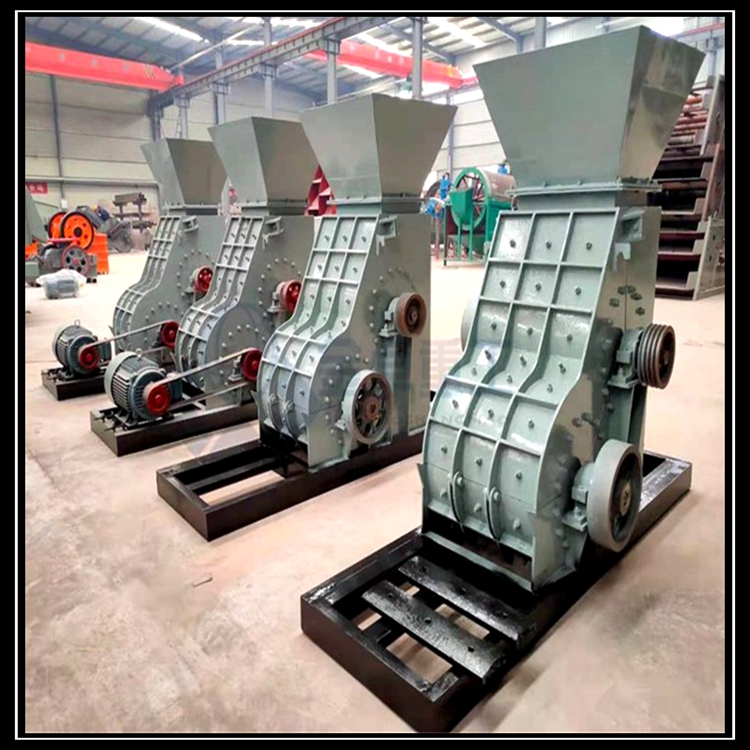 Uniform discharge particle size supply dual stage crusher mobile wet material bottomless screen double click sand making machine