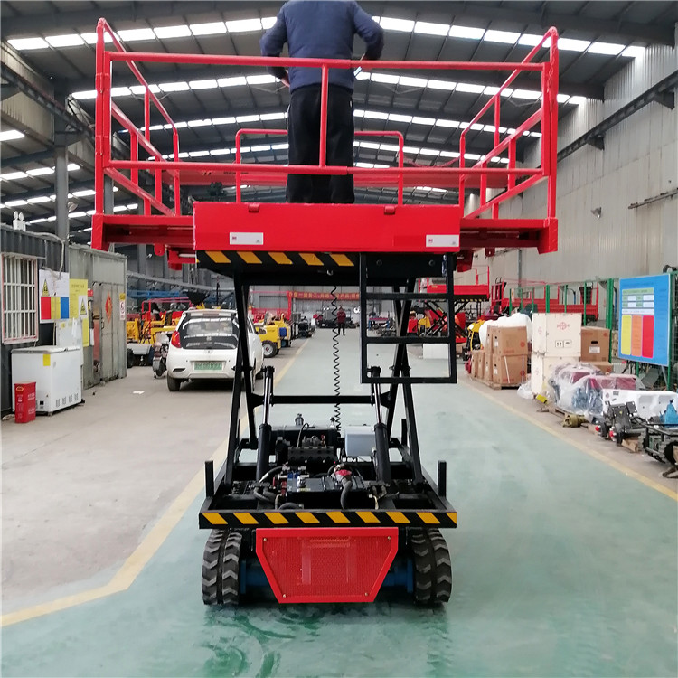 Hydraulic self-propelled crawler elevator Scissor fork type material lifting platform orchard picking Aerial work platform