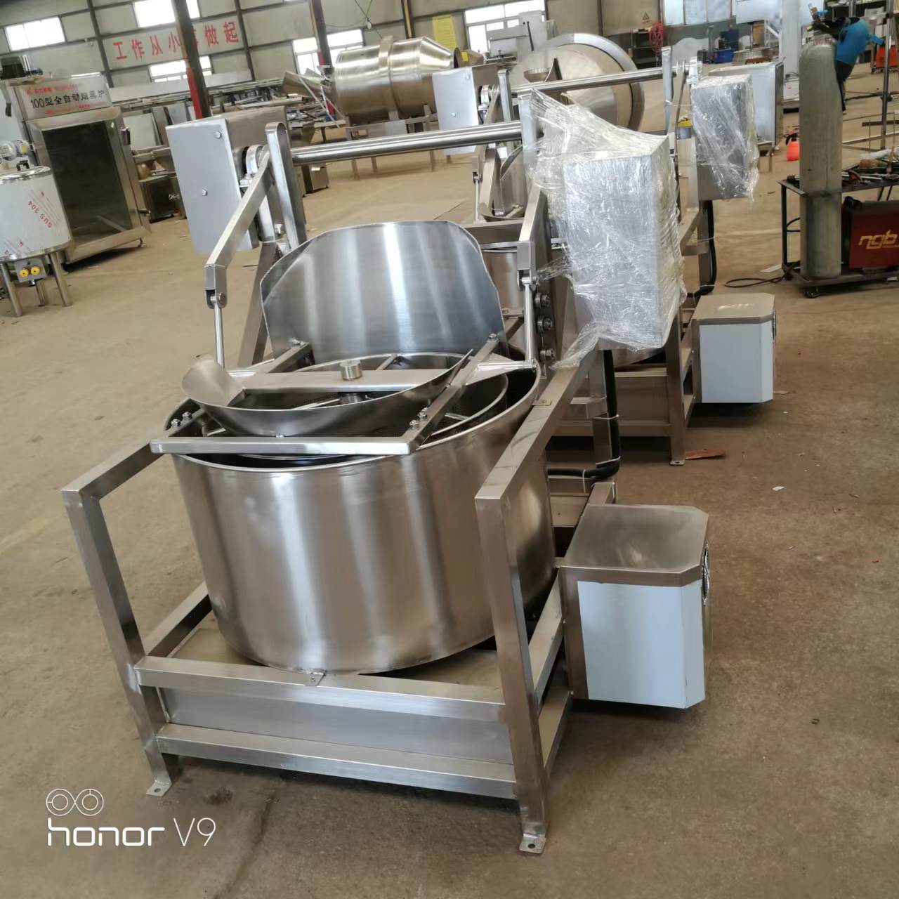 Fully automatic drying machine, automatic discharge centrifuge, fried food oil throwing machine, stainless steel oil removal equipment