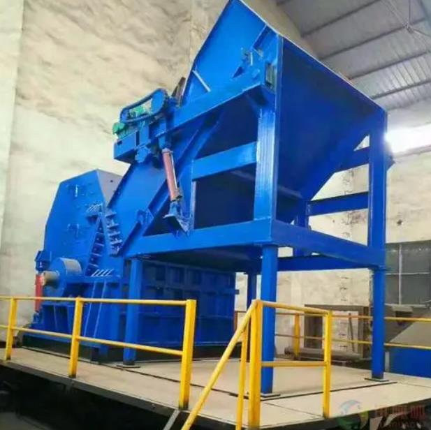 Large metal crusher, multifunctional color steel tile, scrap steel, scrap iron sheet crusher, automobile shell crushing equipment, heavy-duty