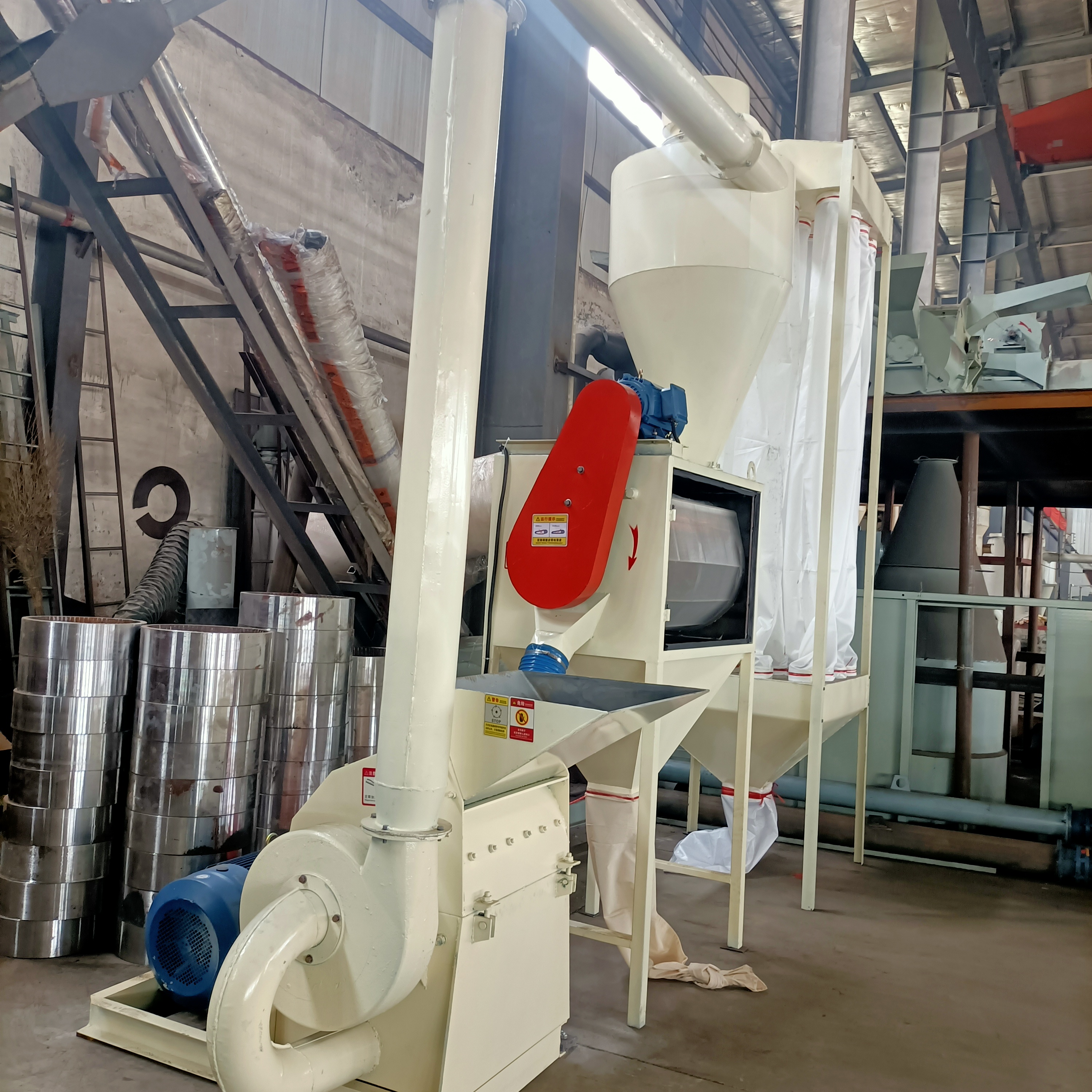 Qiangfeng Nissan 3-5 ton Crusher Wood Fresh Bamboo Research Institute Deep Processing Grinding Pulse Dust Free Grinding Machine