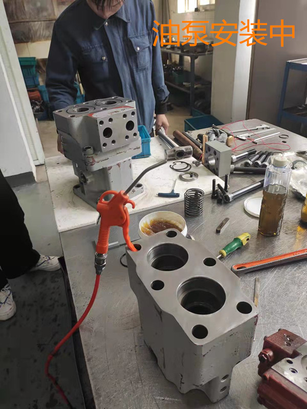 Maintenance of hydraulic oil pump Kawasaki K3VL140 is professional and reliable, with sufficient supply of hardware and electrical equipment